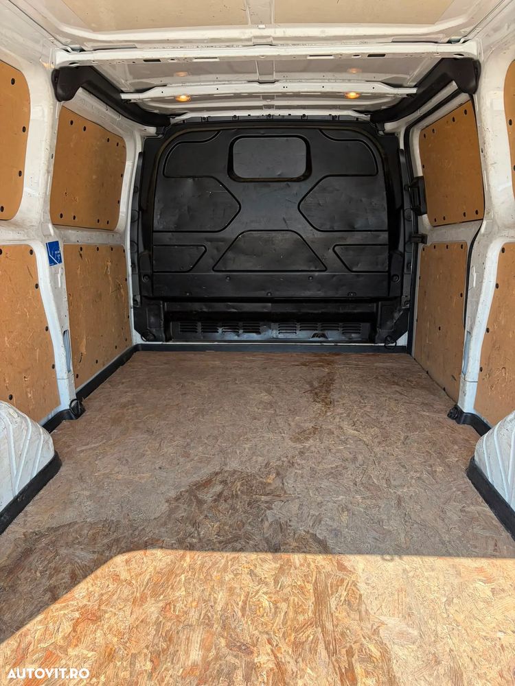 Ford Transit Custom - 13