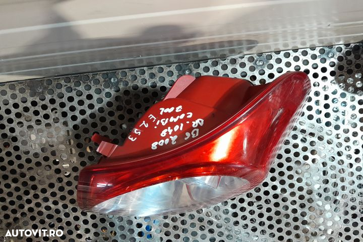 Lampa / Tripla stop dreapta pe aripa 3C9945096C Volkswagen VW Passat - 2