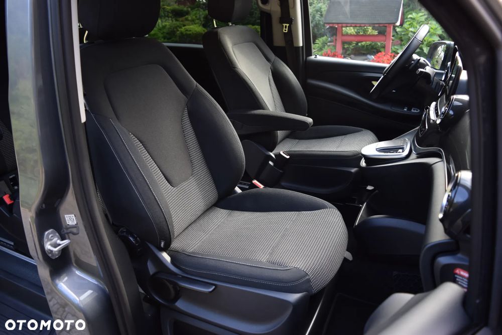 Mercedes-Benz Klasa V 220 d extralang 9G-TRONIC - 12