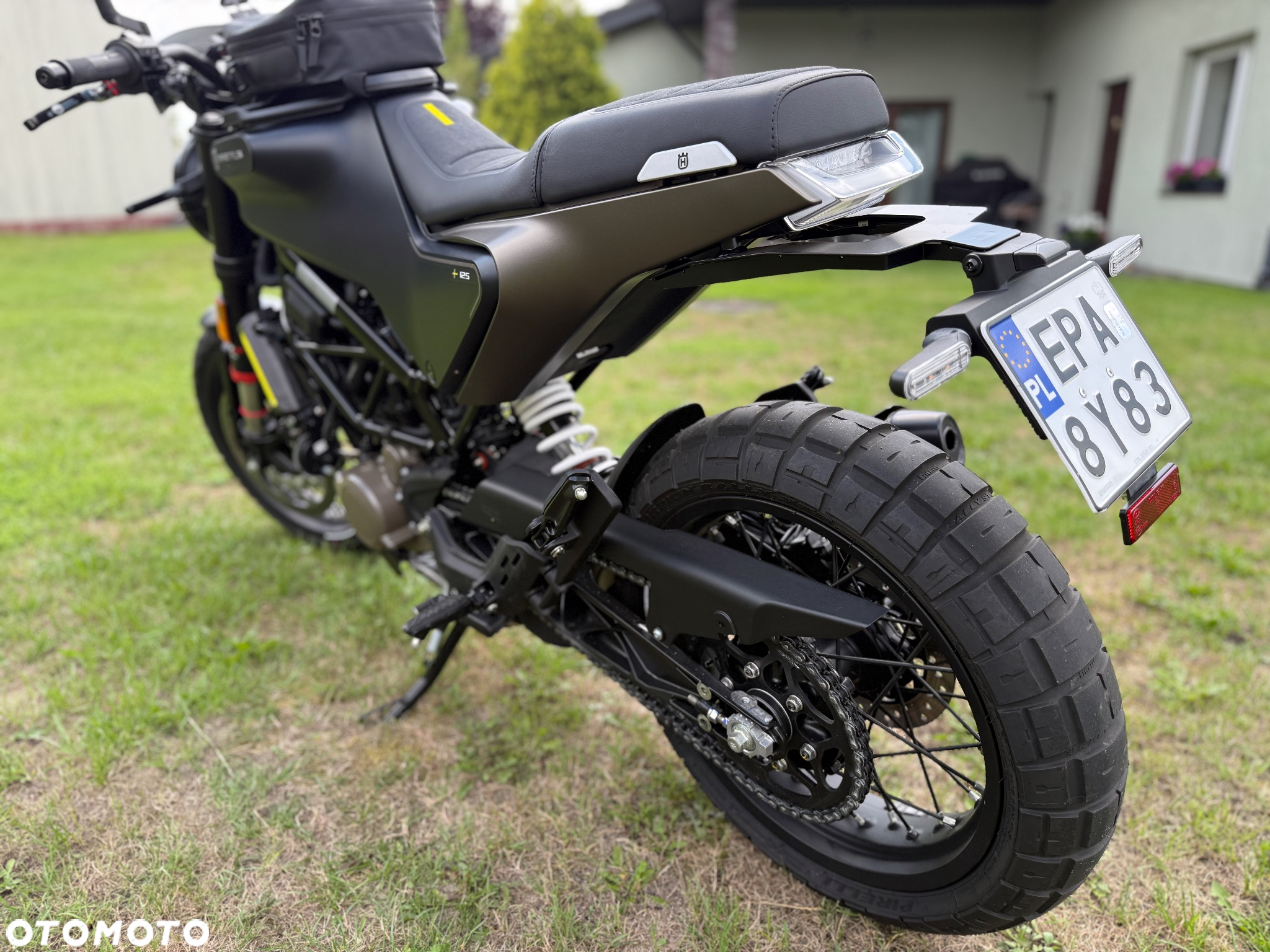 Husqvarna Svartpilen - 2