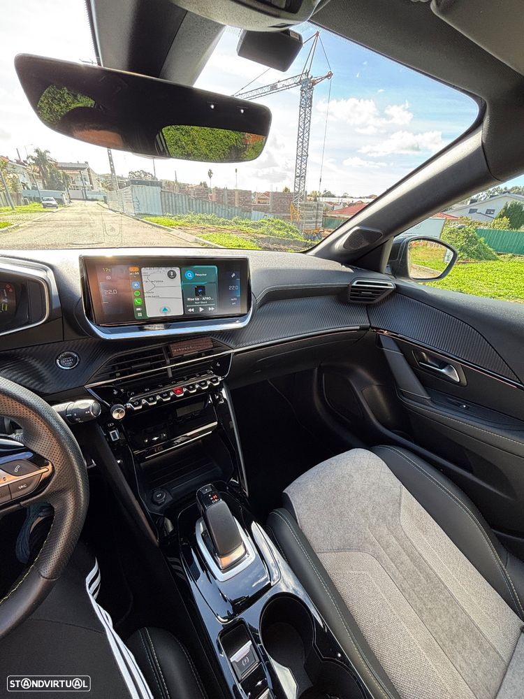 Peugeot e-208 GT - 14