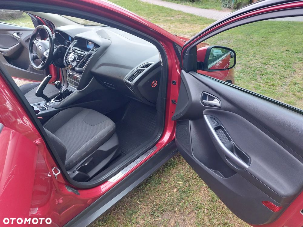 Ford Focus 1.6 EcoBoost Titanium - 9