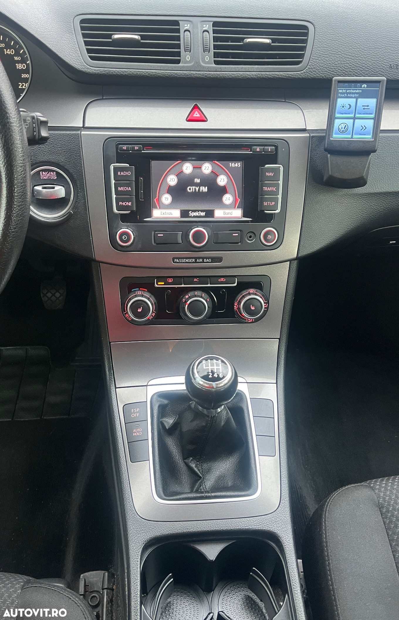 Volkswagen Passat - 11