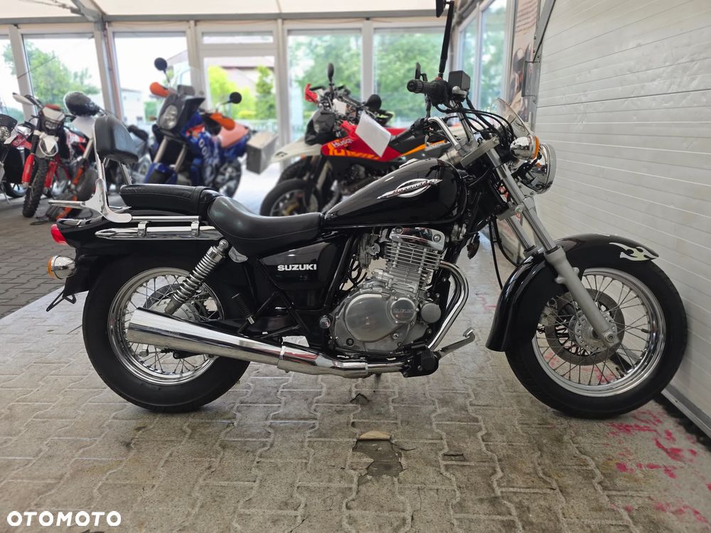Suzuki Marauder - 24