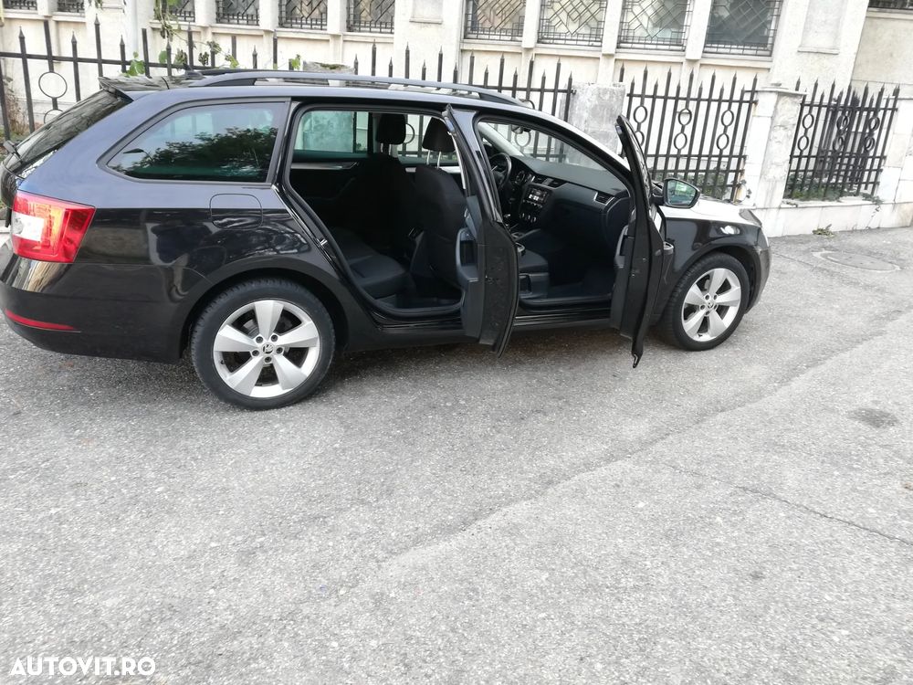 Skoda Octavia Combi Diesel 2.0 TDI Ambition - 15