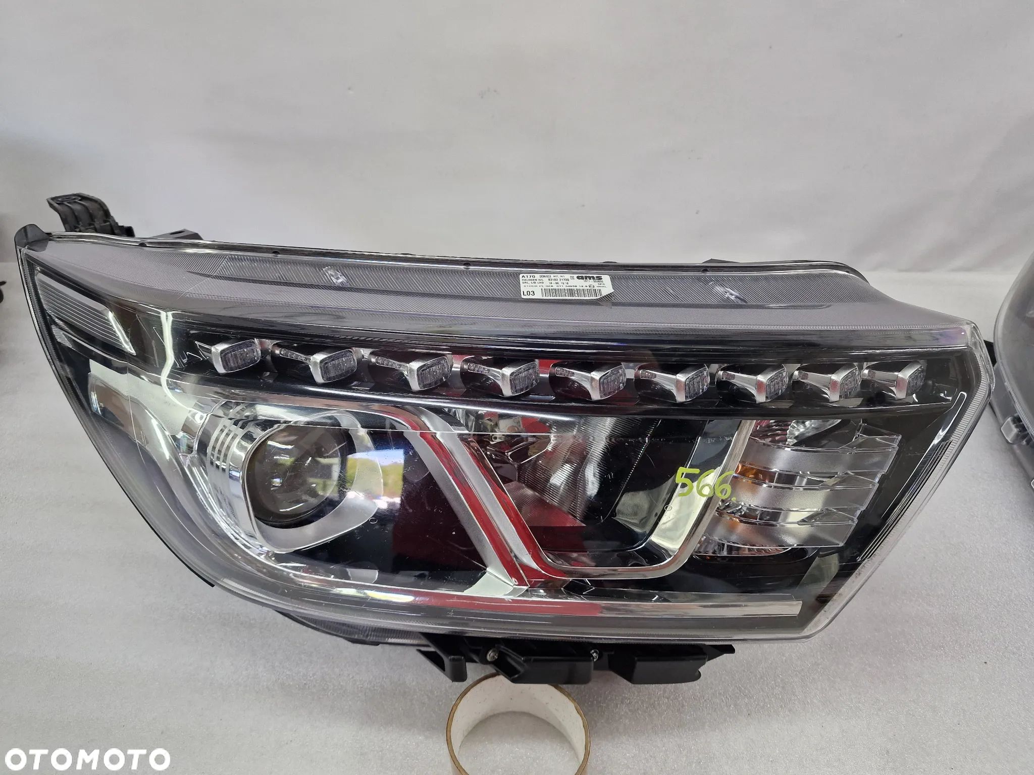 SSANGYONG KORANDO TURISMO 18- PRAWA LAMPA PRZEDNIA PRZÓD LED , NR 1011-500600 / 83102-21720 , NR AUKCJI LA566 - 1