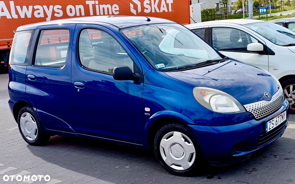 Toyota Yaris Verso 1.3 Luna - 1