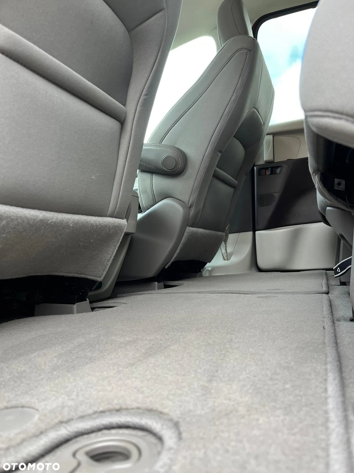Chrysler Pacifica - 28