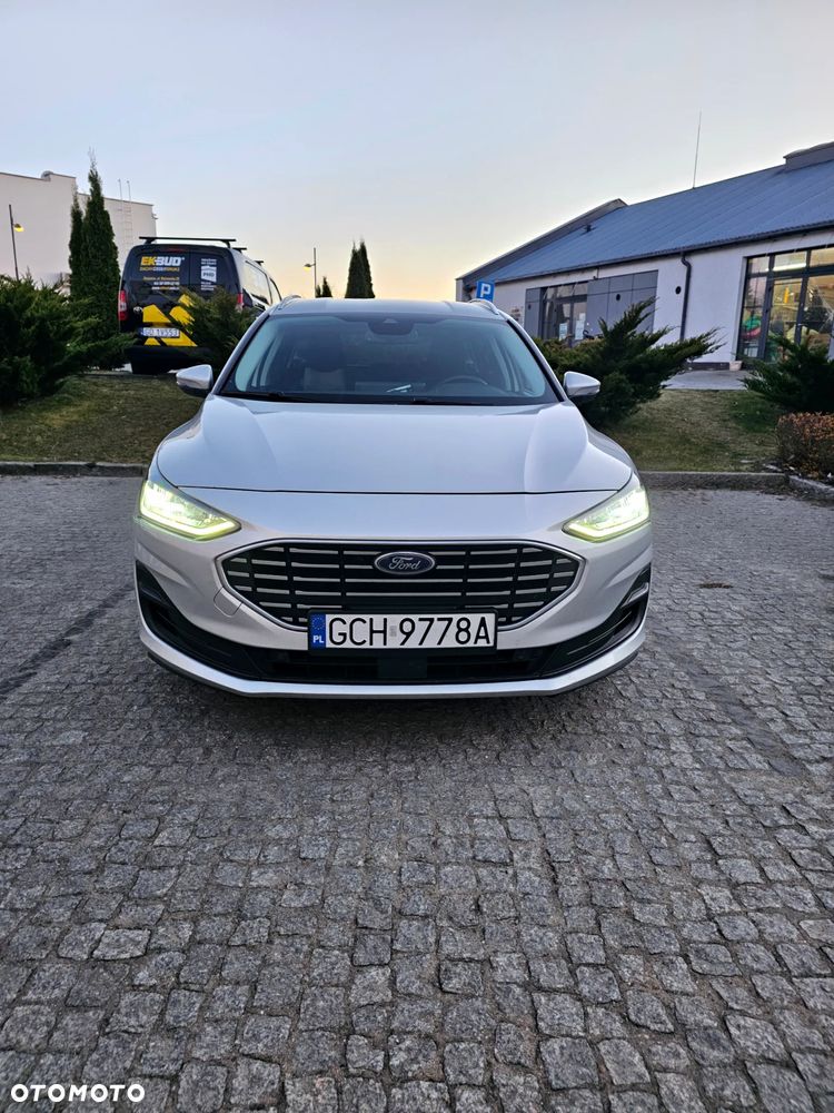 Ford Focus 1.0 EcoBoost Hybrid TITANIUM STYLE - 3