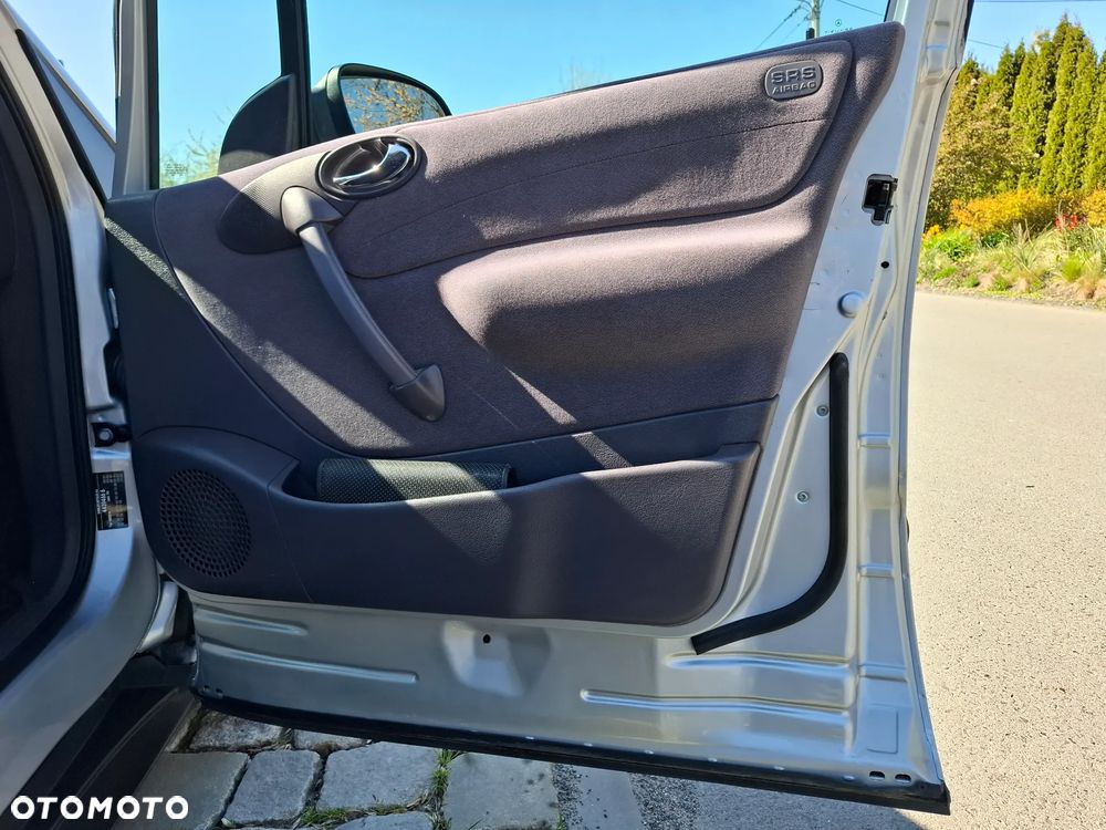 Mercedes-Benz Klasa A 160 Classic Piccadilly - 14