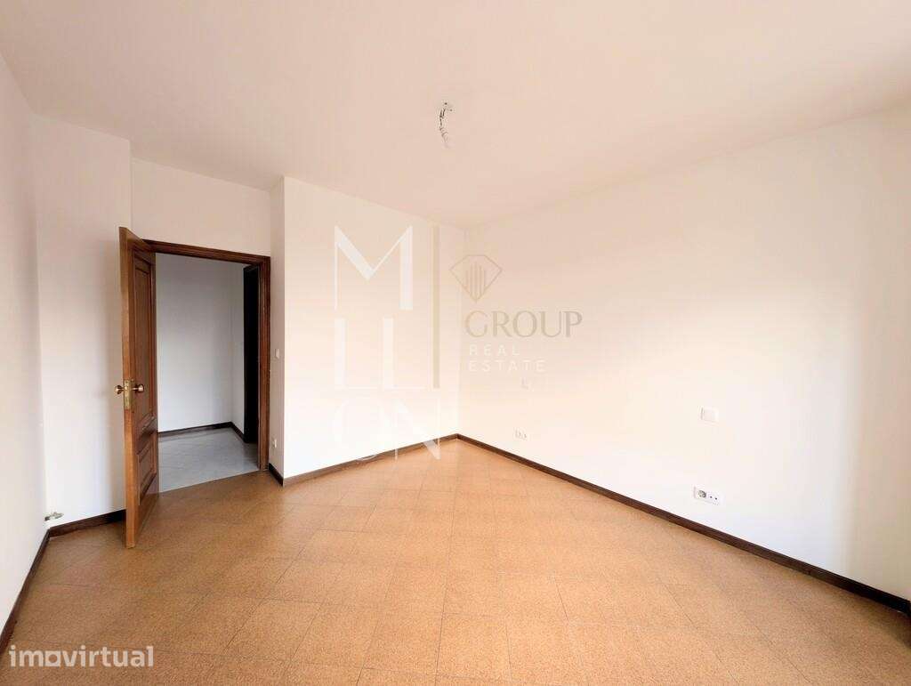 Apartamento T1 no centro de Valença - Grande imagem: 2/11
