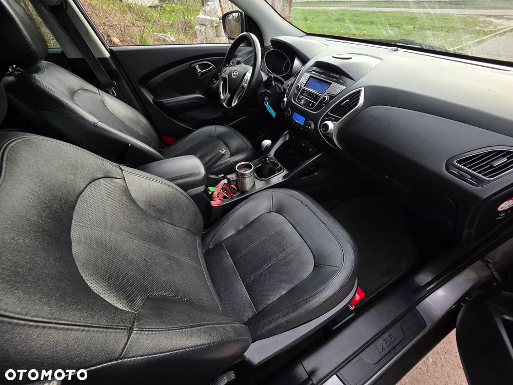 Hyundai ix35 1.7 CRDi 2WD blue Finale Gold - 7