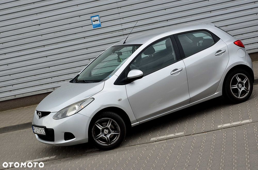 Mazda 2 - 4