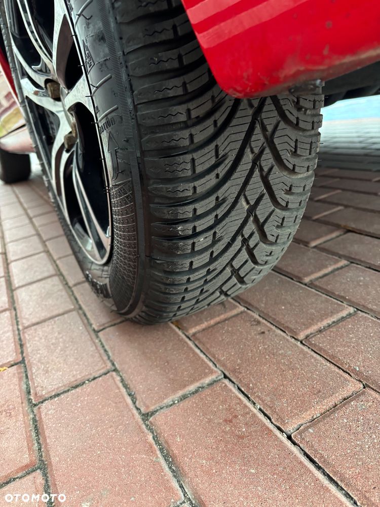 Toyota Yaris 1.0 VVT-i - 8