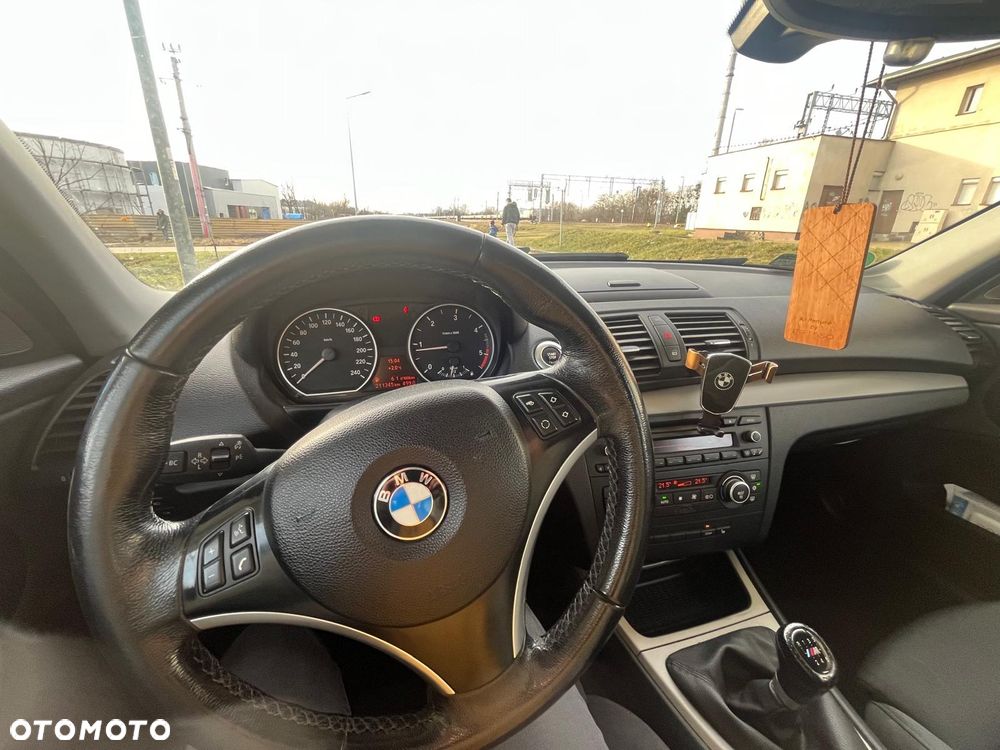 BMW Seria 1 118d DPF - 9