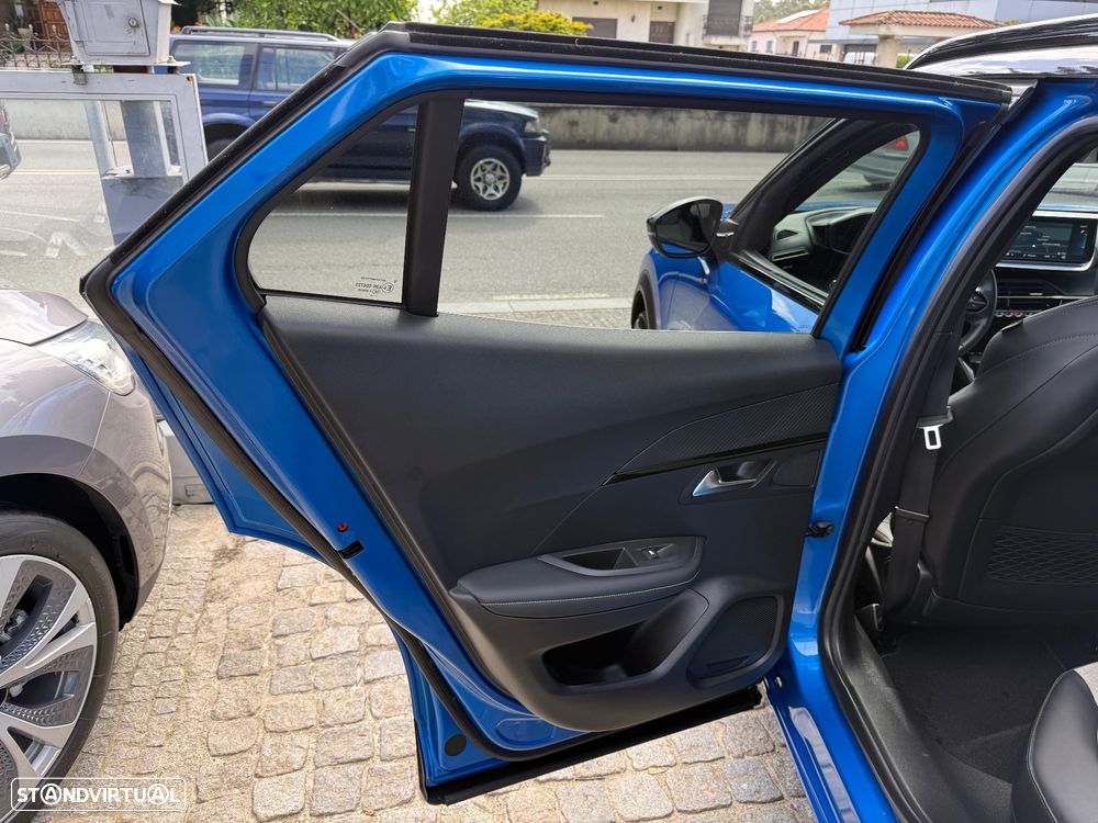Peugeot e-2008 GT - 44