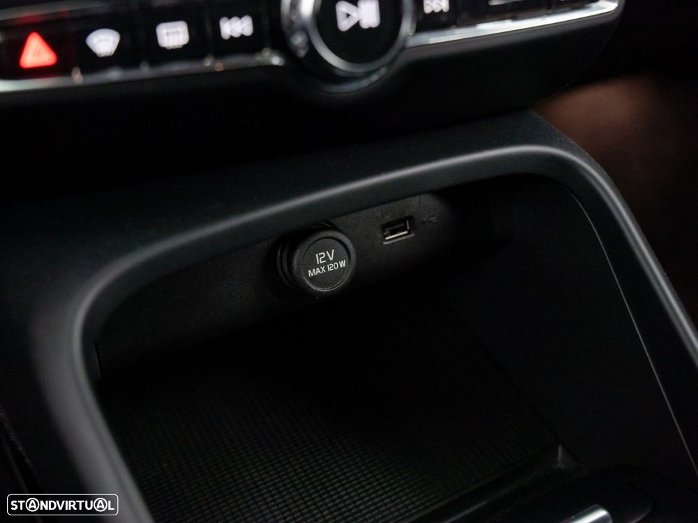 Volvo XC 40 1.5 T5 PHEV Inscription Expression - 29