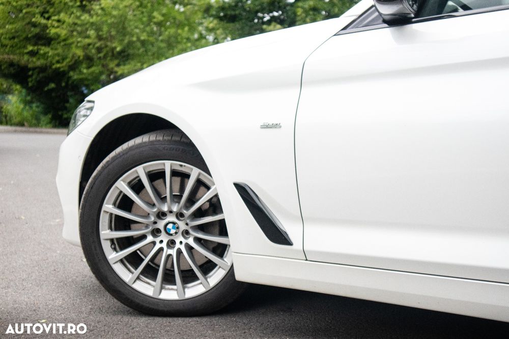 BMW Seria 5 530d xDrive Aut. Luxury Line - 4