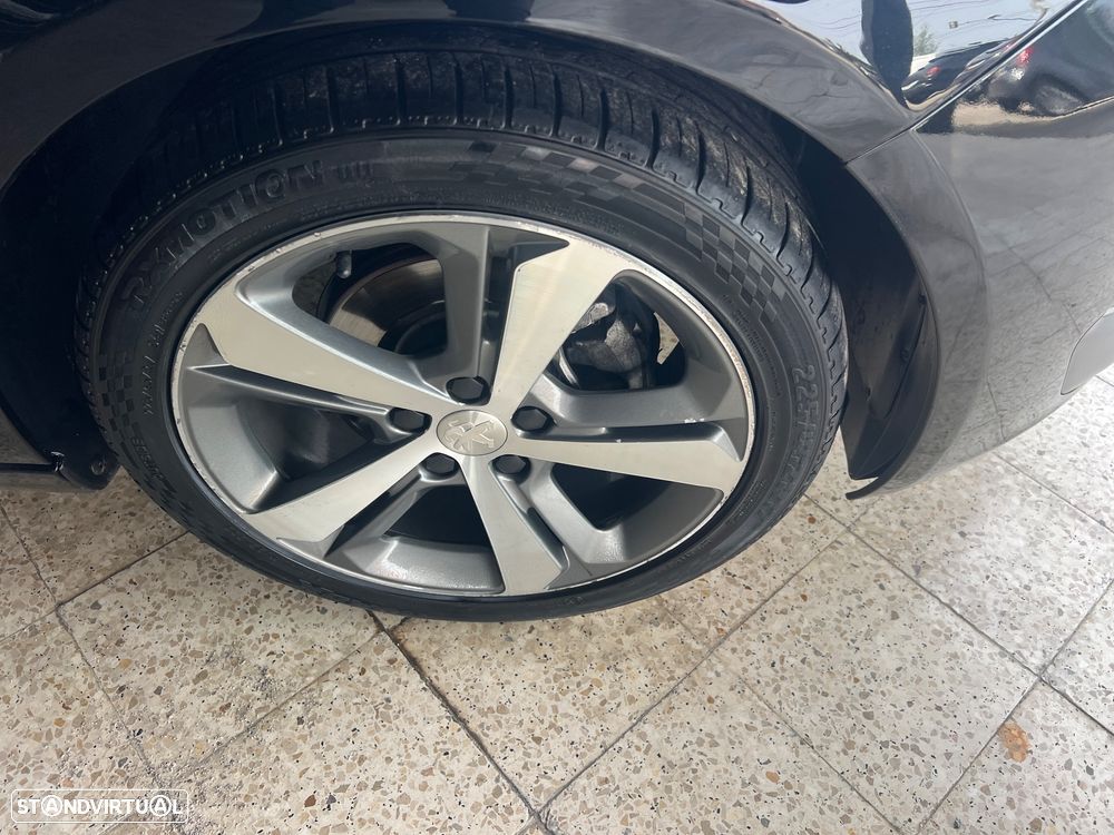 Peugeot 308 SW 1.6 BlueHDi Allure J17 EAT6 - 11