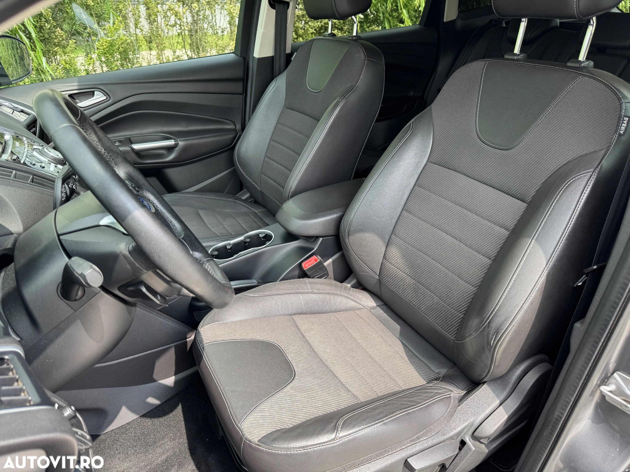 Ford Kuga 2.0 TDCi 4x4 Aut. Titanium - 8