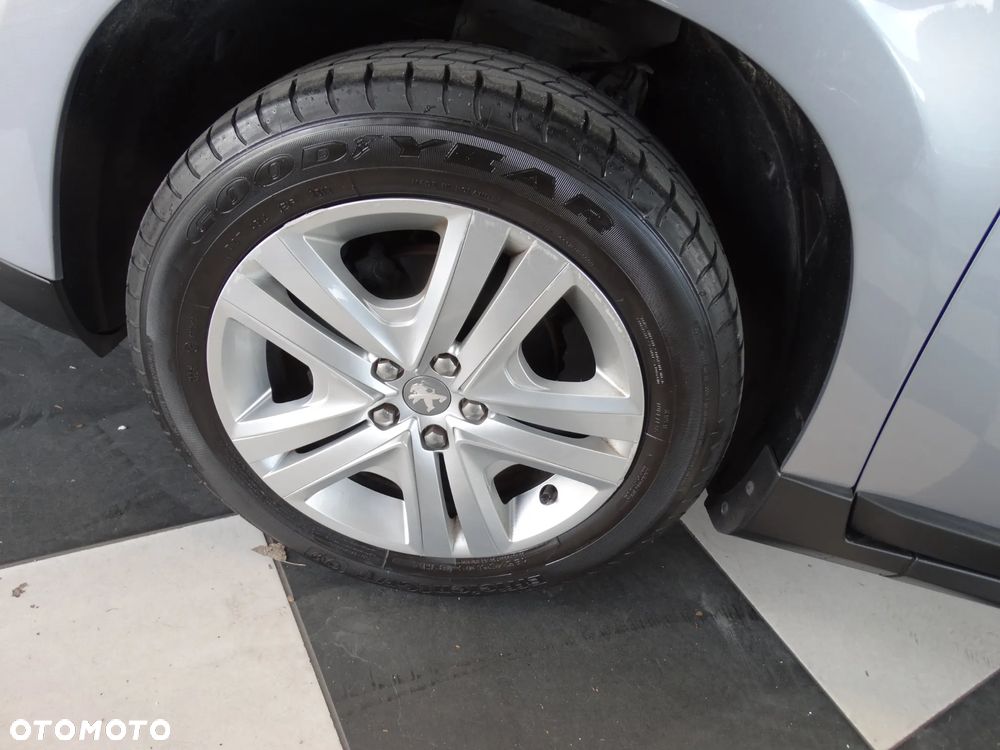 Peugeot 2008 PureTech 82 Style - 26