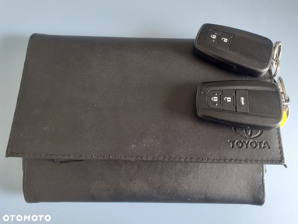 Toyota Corolla - 26