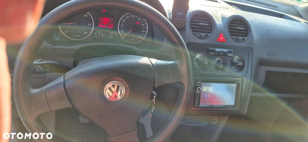 Volkswagen Caddy Life - 8