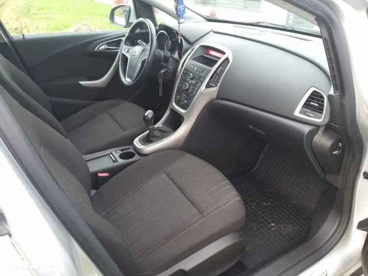 Opel Astra 1.6 Turbo Sport - 8