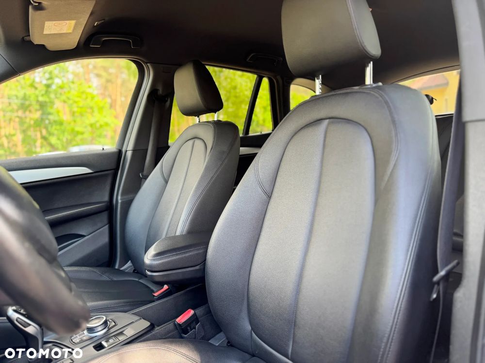 BMW X1 xDrive18d Business Edition - 17