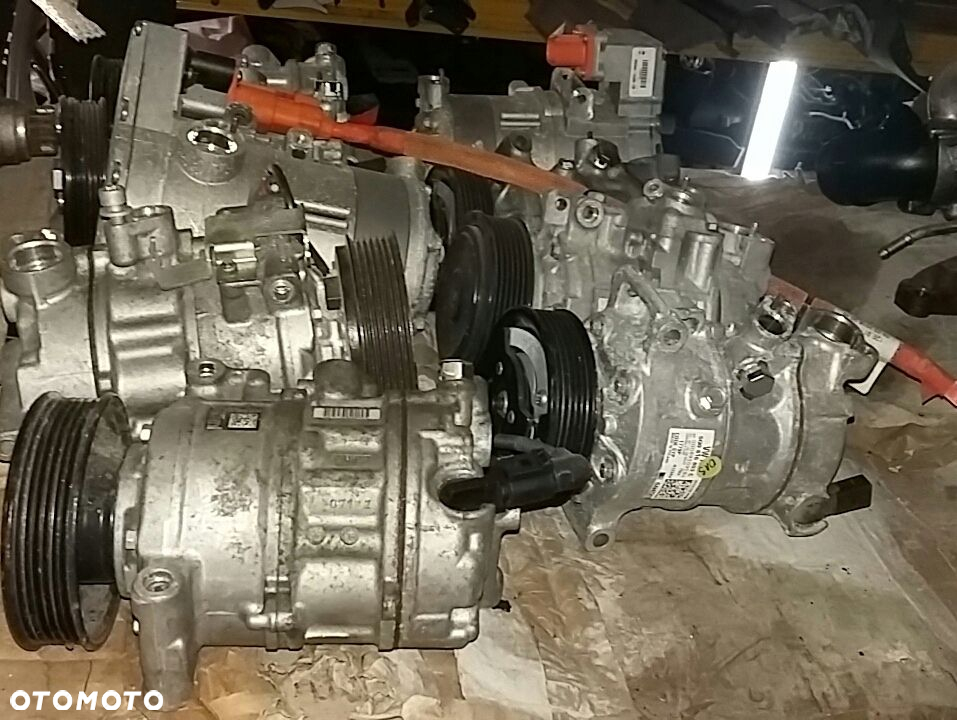 SPREZARKA KLIMATYZACJI VW AUDI SKODA 5Q0820803C - 2