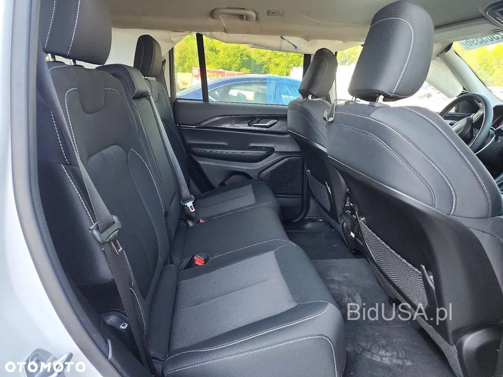 Jeep Grand Cherokee - 7