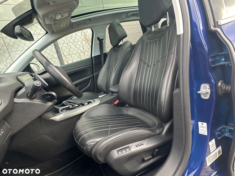 Peugeot 308 BlueHDi 130 EAT8 Business - 12