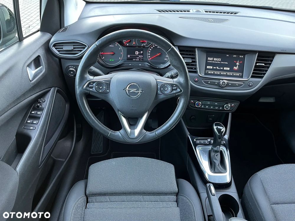 Opel Crossland X - 16