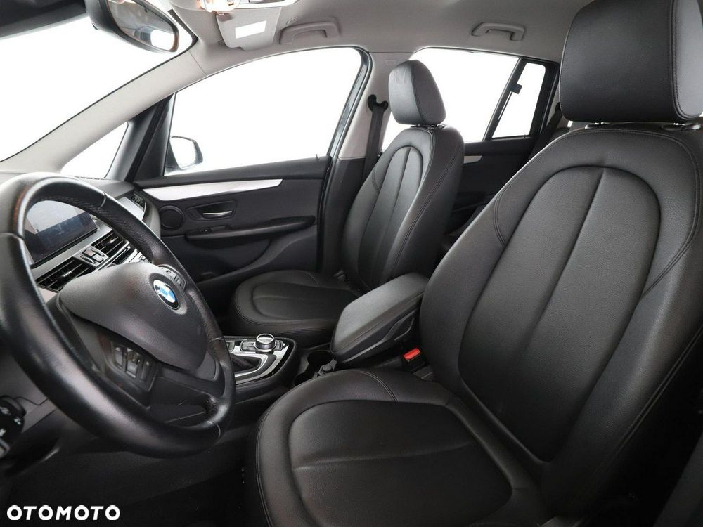 BMW Seria 2 218d Advantage - 14