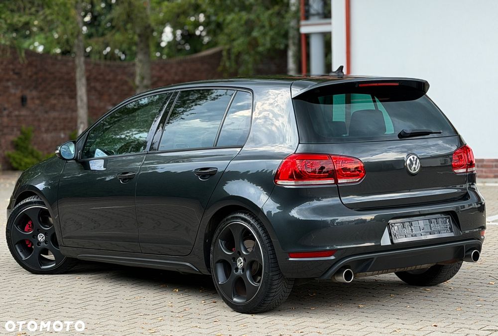 Volkswagen Golf 2.0 GTI - 17