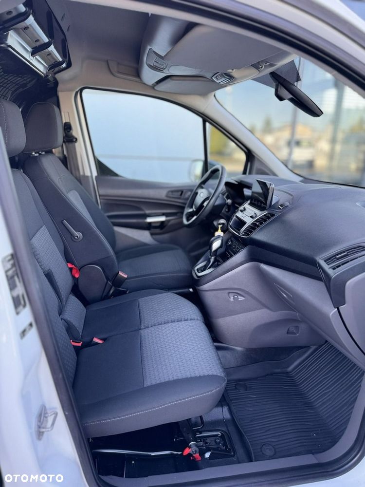 Ford Transit Connect - 25