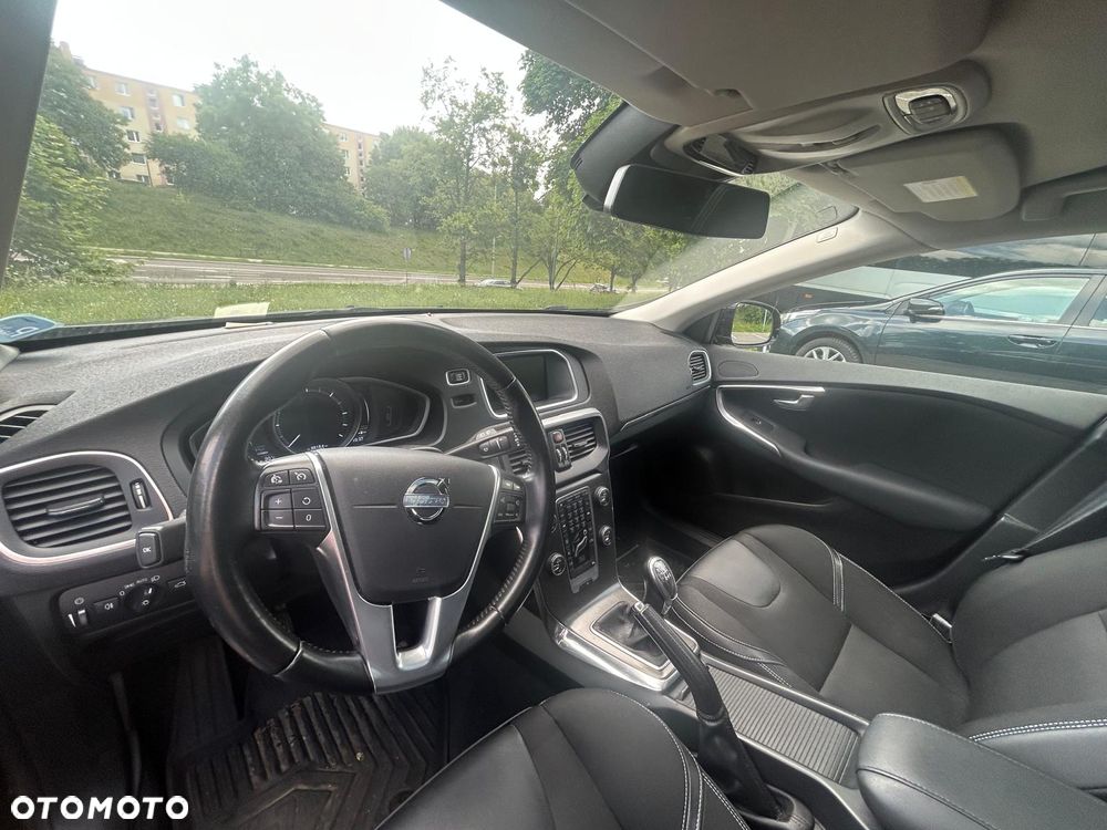 Volvo V40 D2 - 15