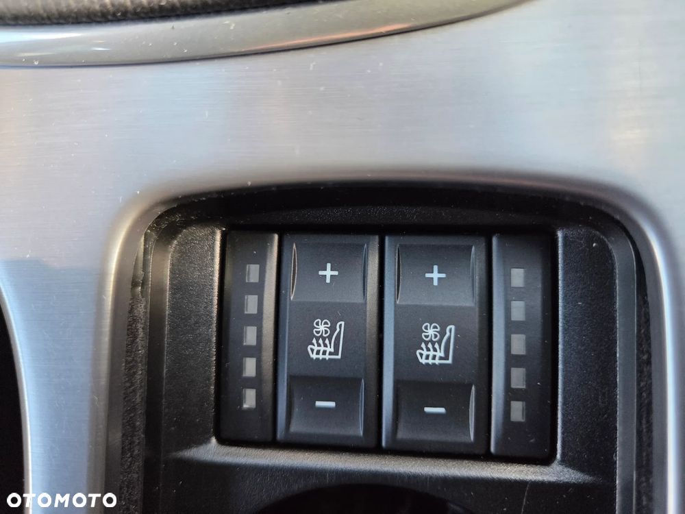 Ford Mondeo SW 1.6 EcoBoost S&S Business Edition - 25