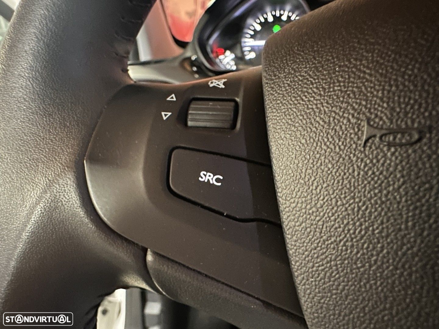 Peugeot 208 1.2 PureTech Access - 16