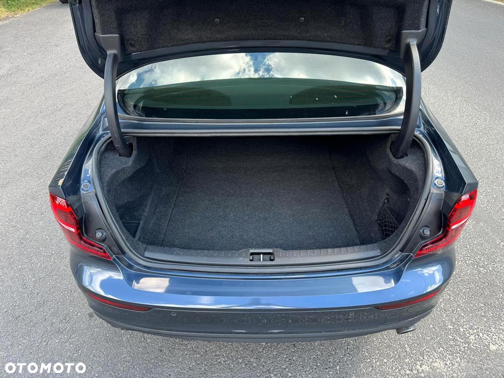 Volvo S60 T6 AWD Momentum Pro - 27