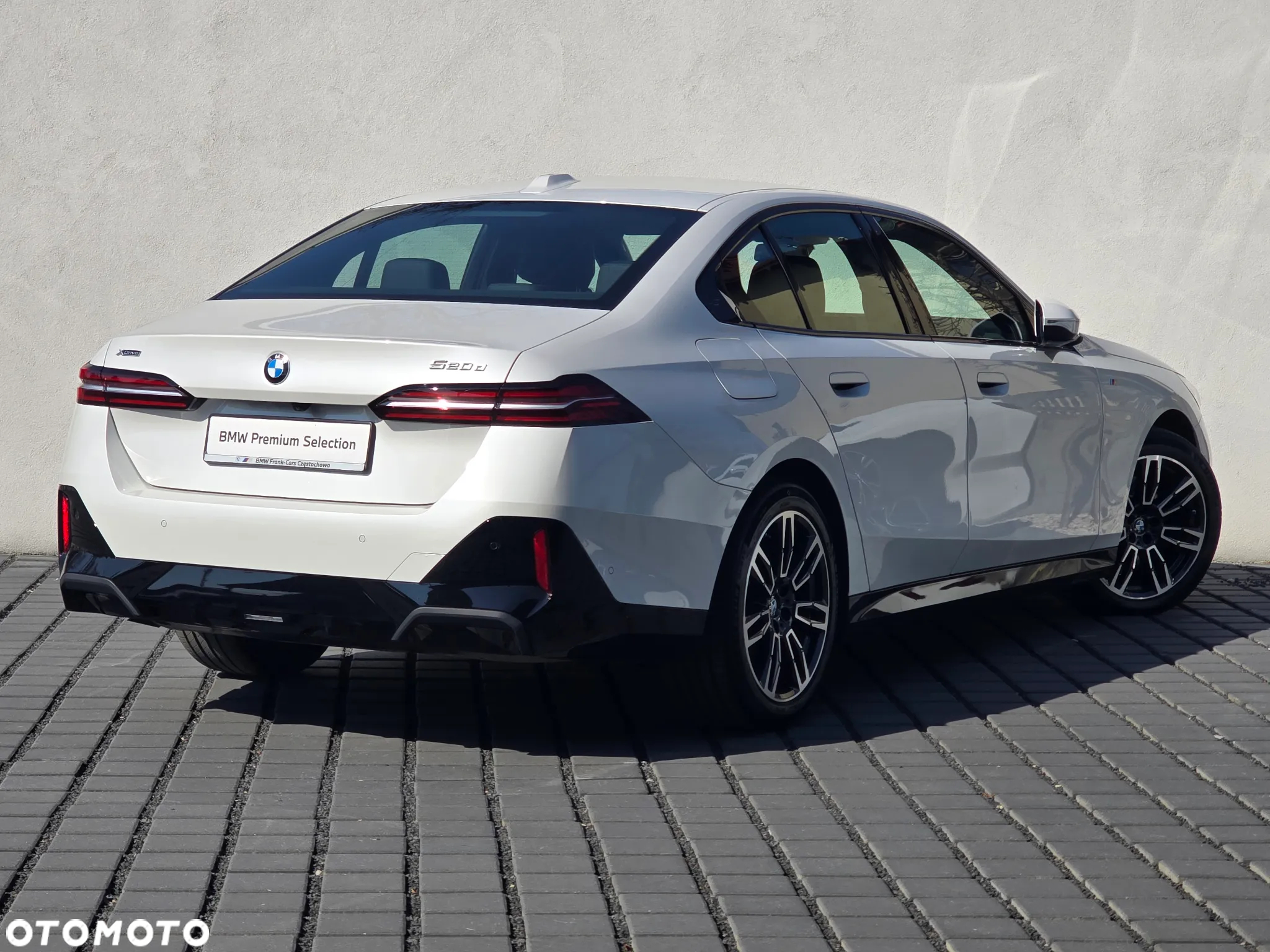 BMW Seria 5 520d xDrive - 2
