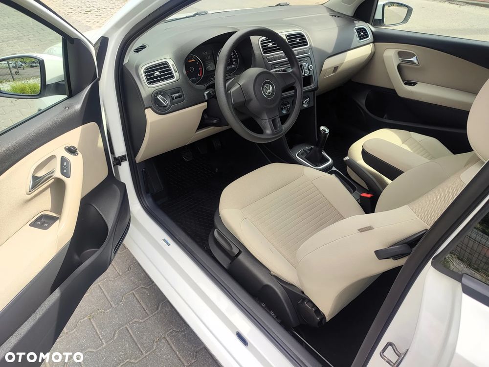 Volkswagen Polo - 22