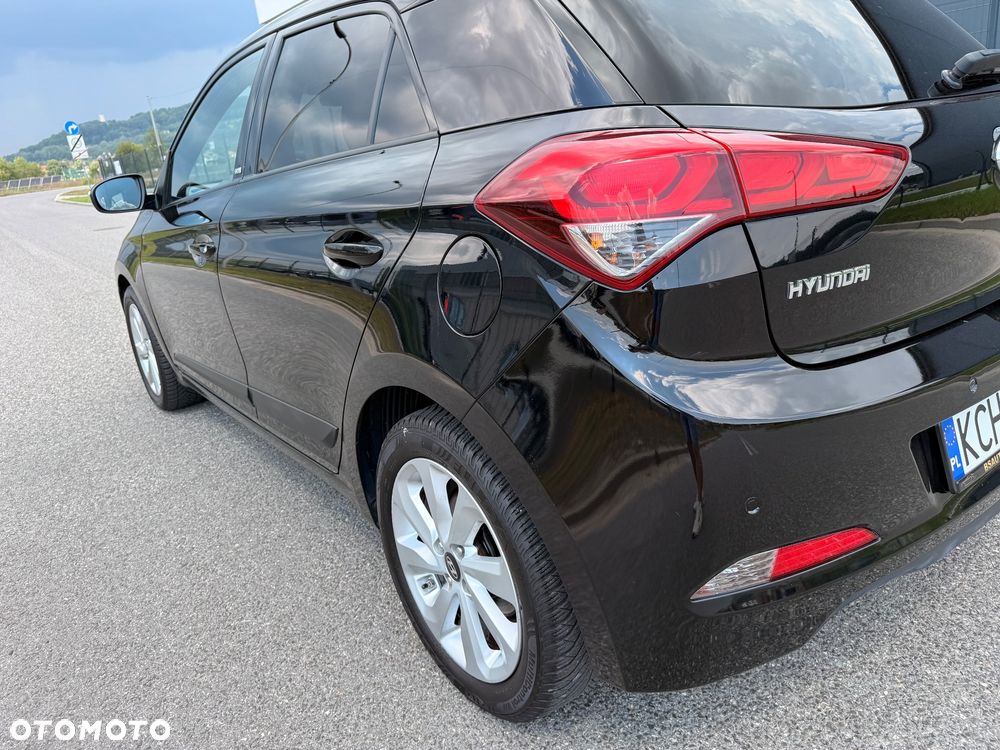 Hyundai i20 1.2 GO - 17