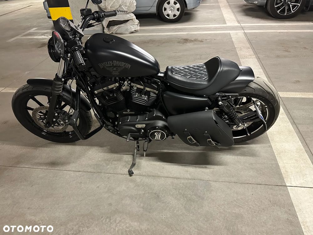 Harley-Davidson Sportster Iron 883 - 3