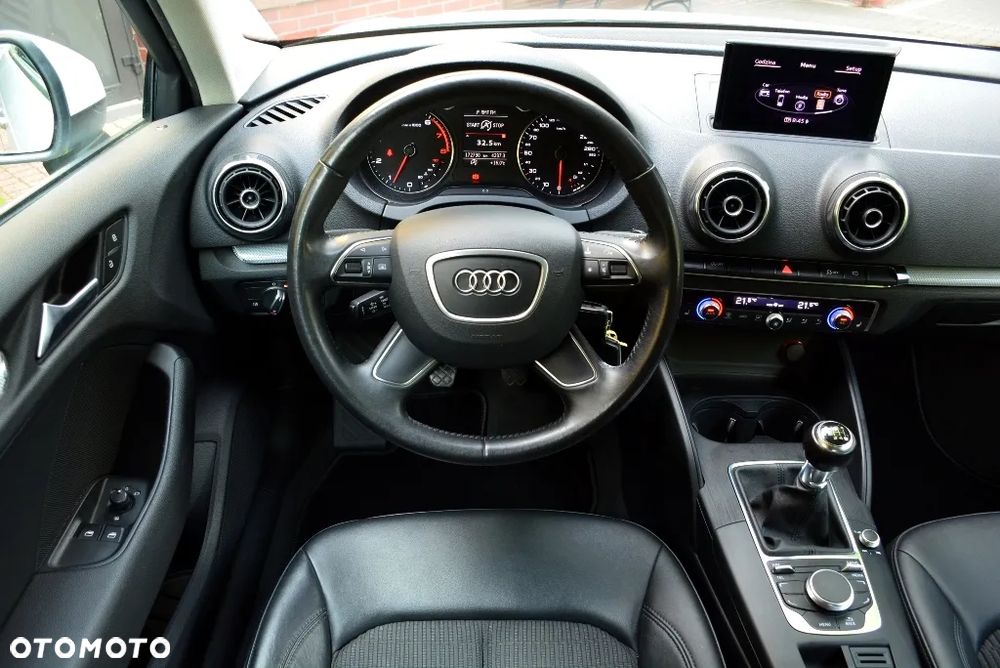 Audi A3 3-drzwiowe 1.4 TFSI Ambition - 9