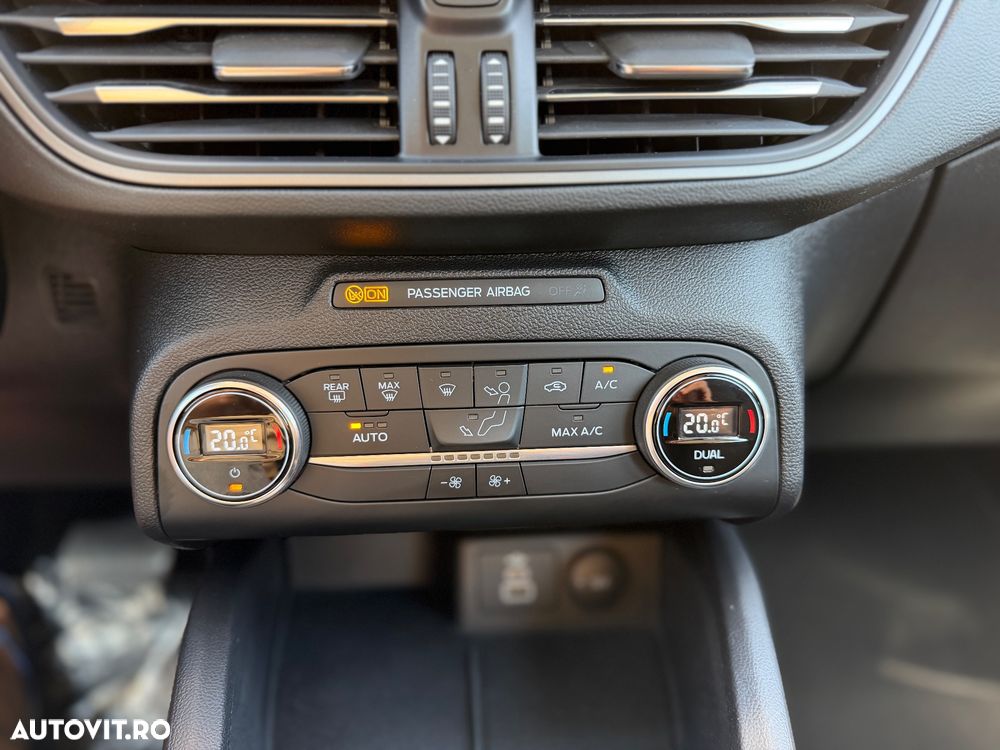 Ford Focus - 21
