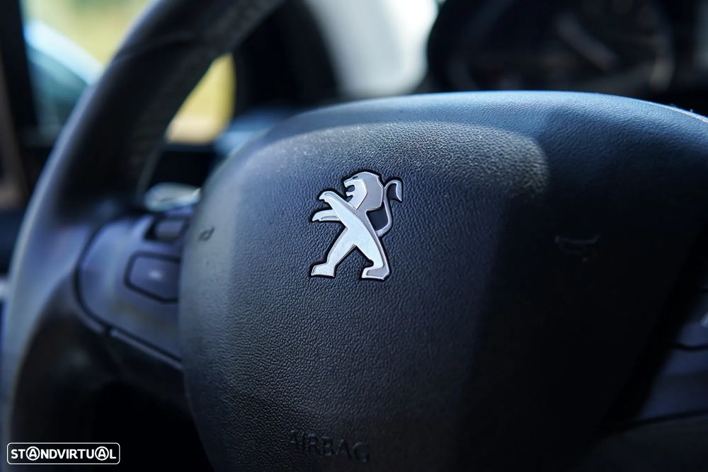 Peugeot 2008 PureTech 82 Style - 58