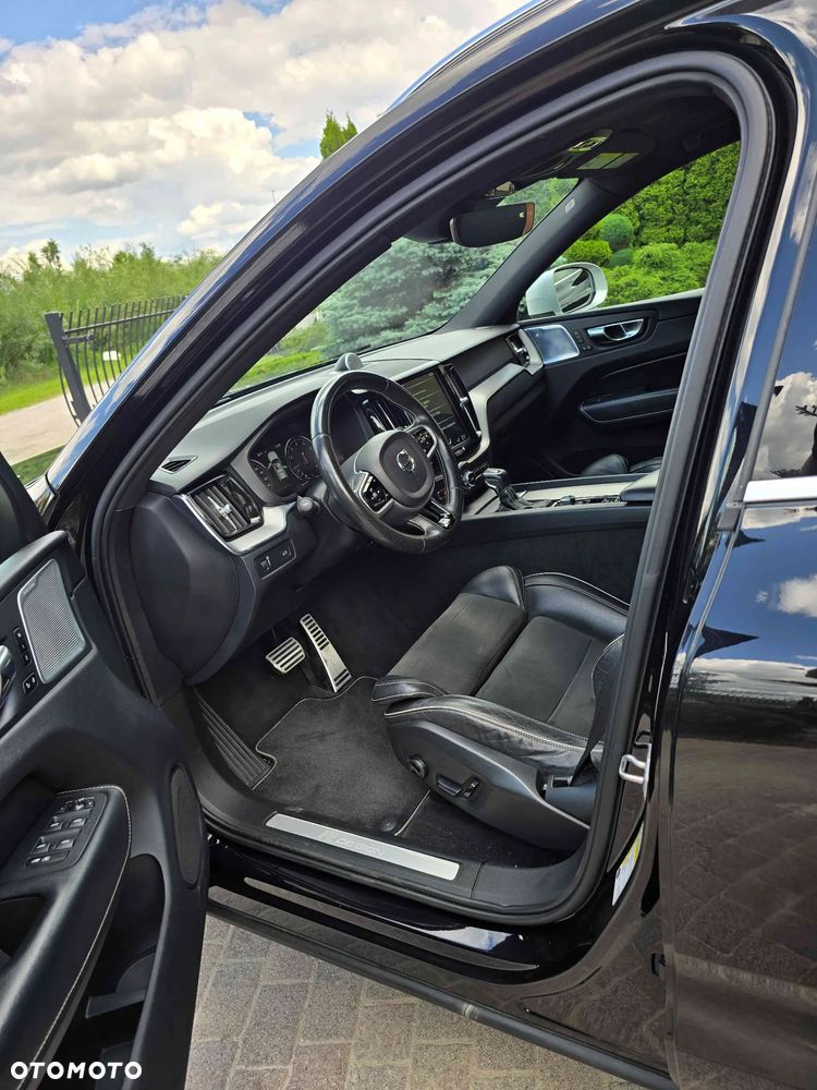 Volvo XC 60 T6 AWD R-Design - 8