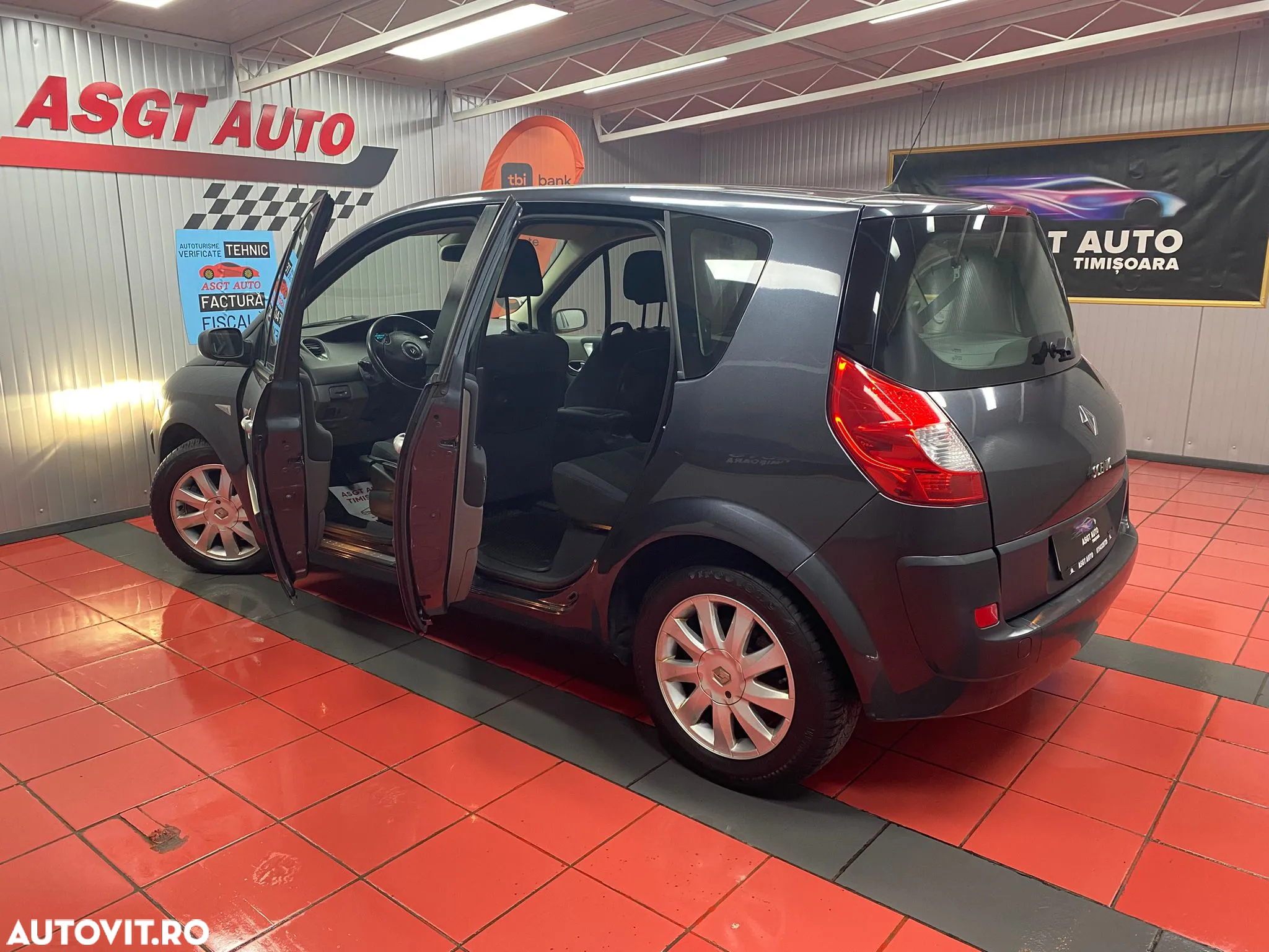 Renault Scenic - 17