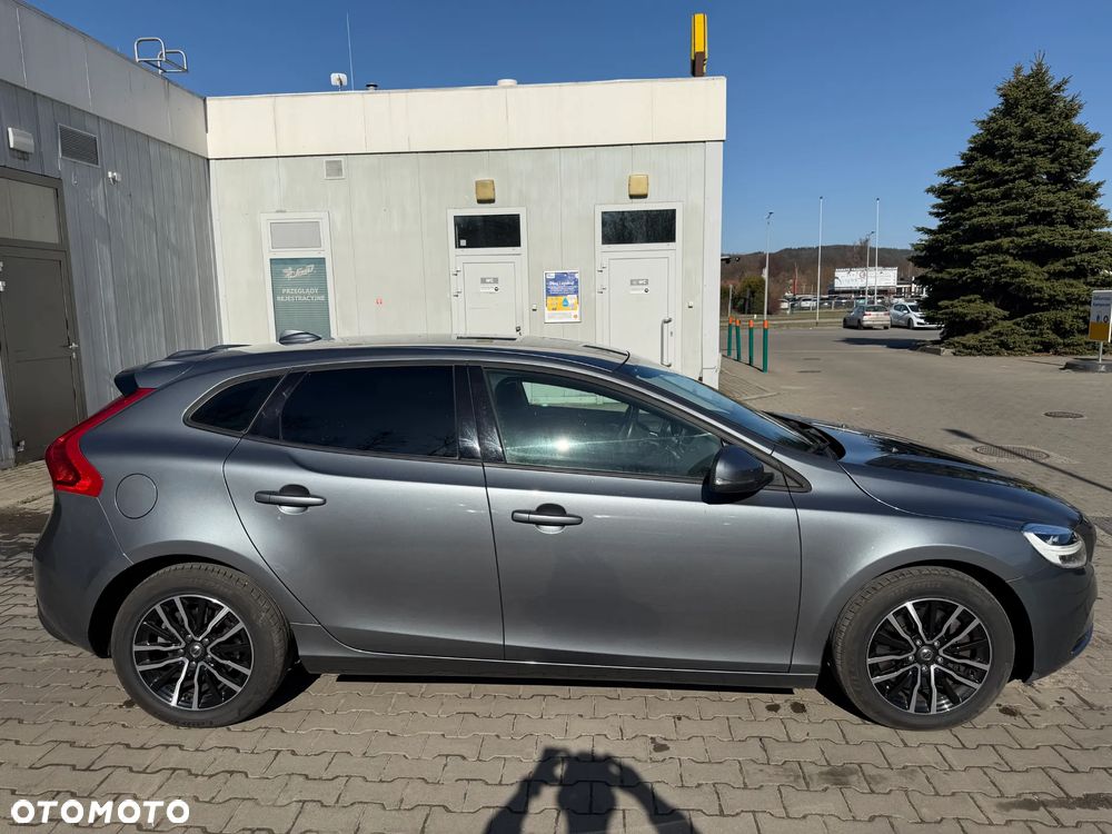 Volvo V40 D4 Drive-E Momentum - 5